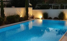 The Central Residence - Kassiopi Corfu Villas